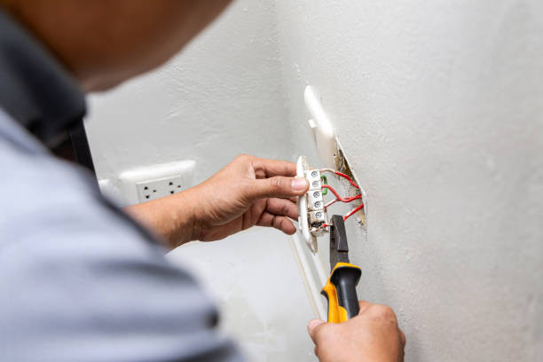 Best Licensed Electrician  in Concordia, KS